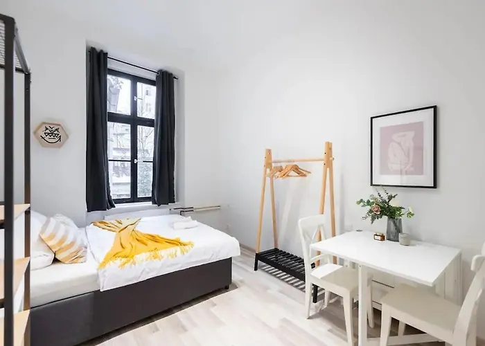 Romantic Old Town Studio